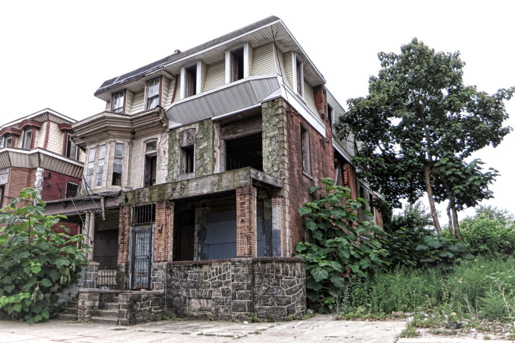 Vacant homes pose risks for agents