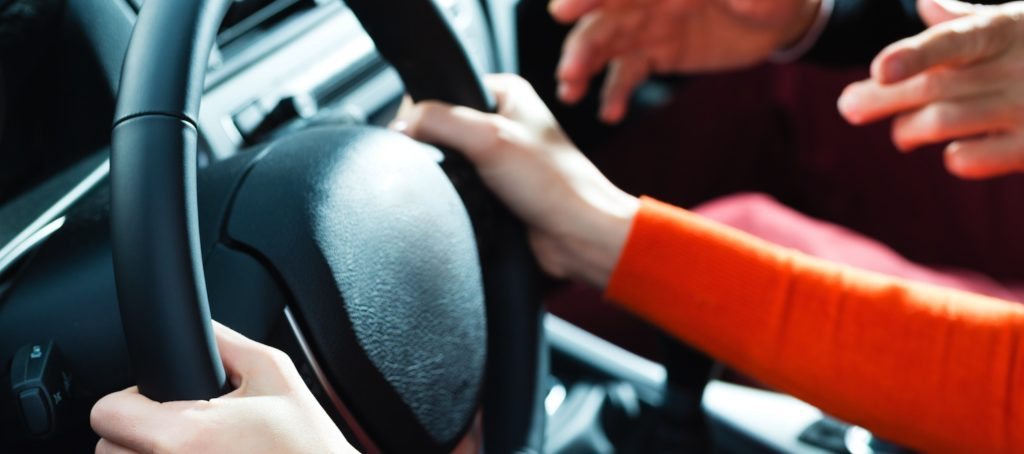 8 ways to stay safe when driving with real estate clients