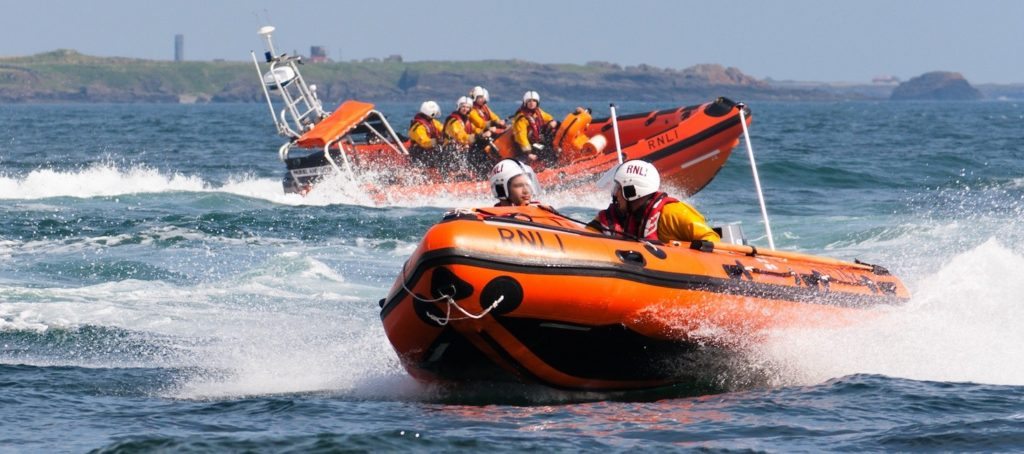 Master client and colleague coaching by using lifeboats and mirrors