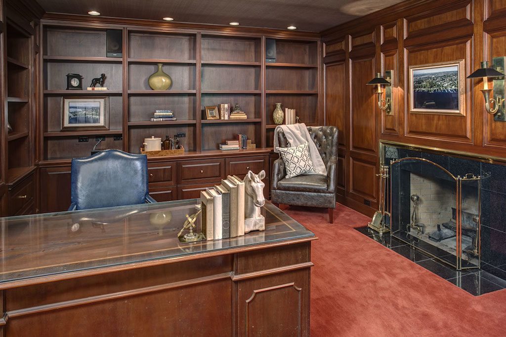 Luxury listing of the day Russell Wilson's former rented waterfront