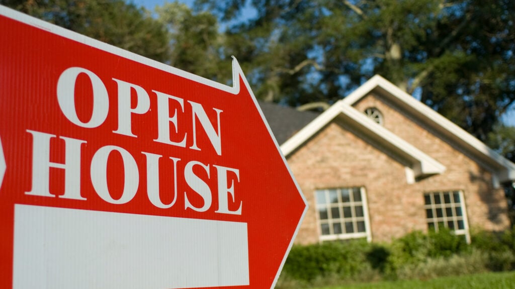 Should you have an open house on Super Bowl Sunday?