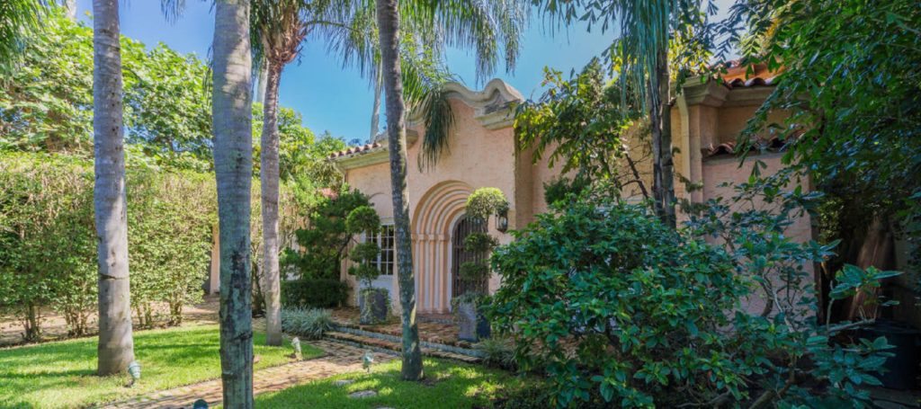 Luxury listing: 1920s Gatsby style home