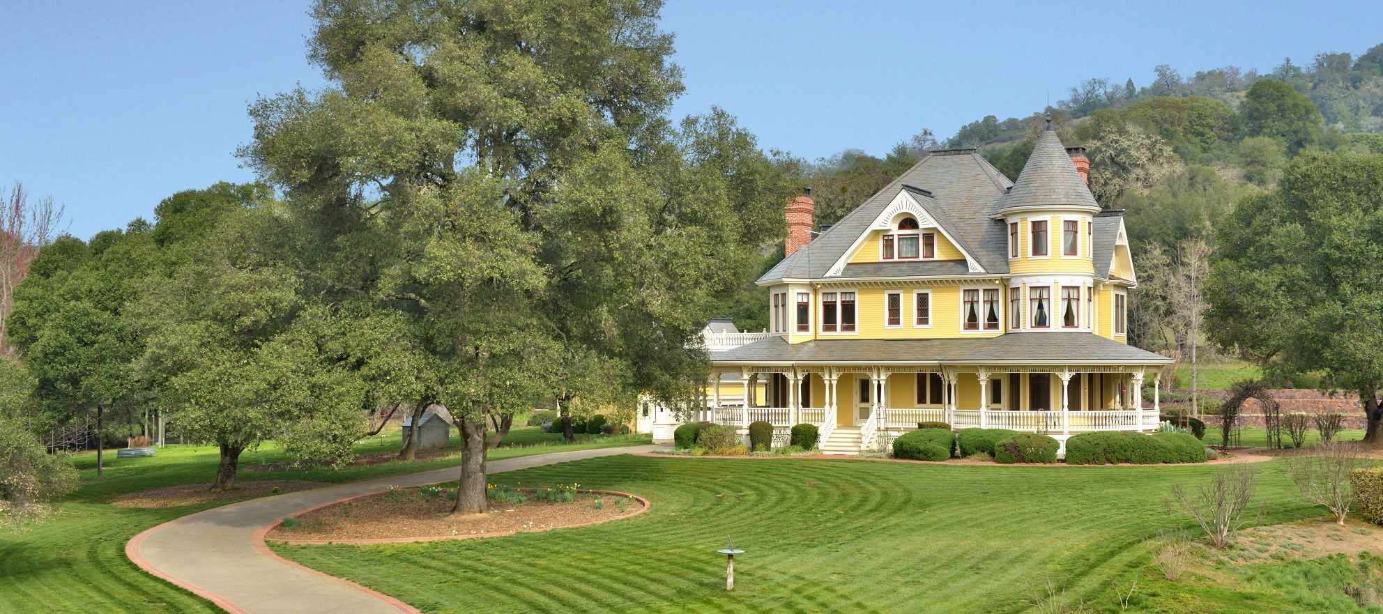 Luxury listing Victorian estate on massive acreage
