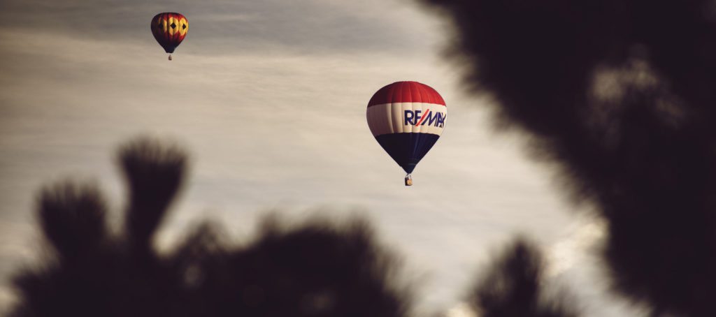 Re/Max reports growing agent count, operating income in Q1