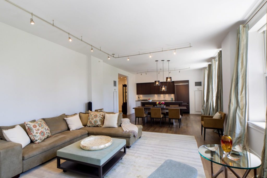 Luxury Listing Corner Condo Overlooking Madison Square