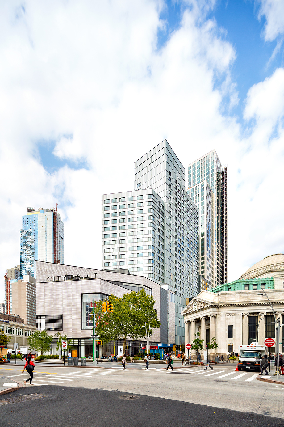 7 Dekalb Ave. / Donna Dotan Photography