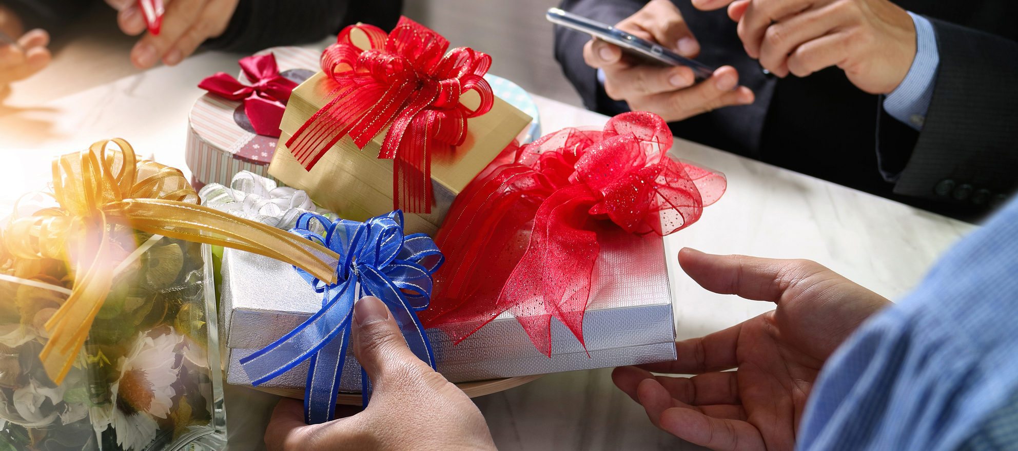 The Ultimate Holiday Gift Guide For Real Estate Clients