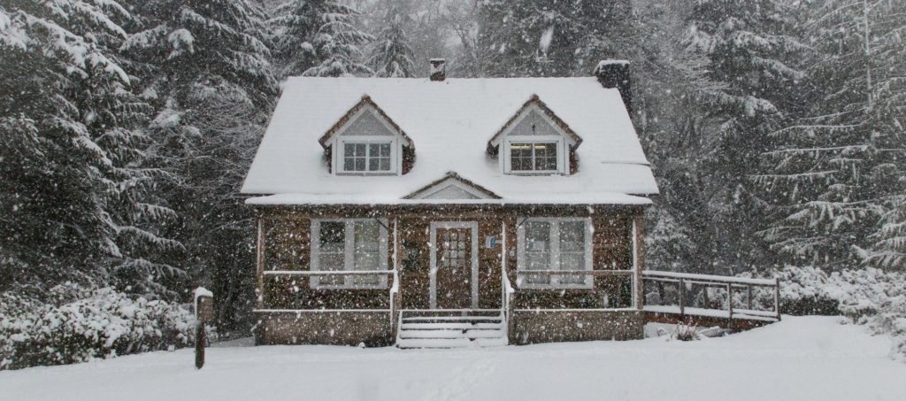 5 reasons to buy a home in the offseason