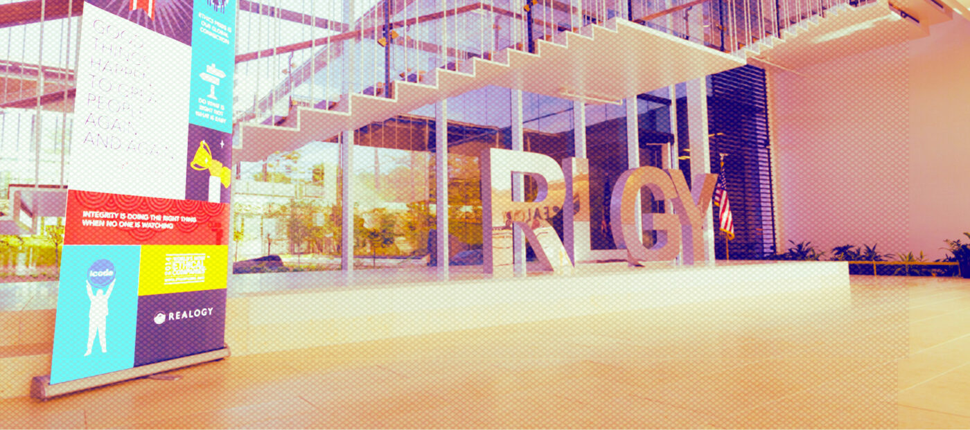 Realogy's stock drops after discontinuation of USAA program