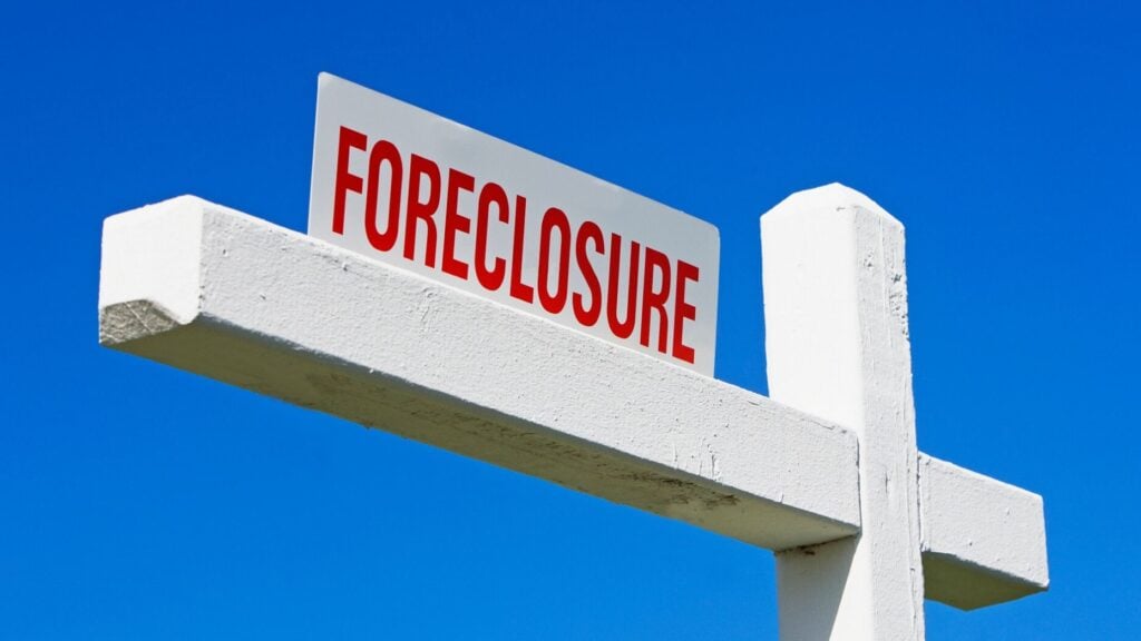 Foreclosure activity hits lowest point in 15 years