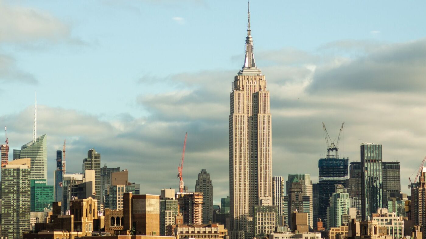 Manhattan luxury market roars back to life with best week in 5 years