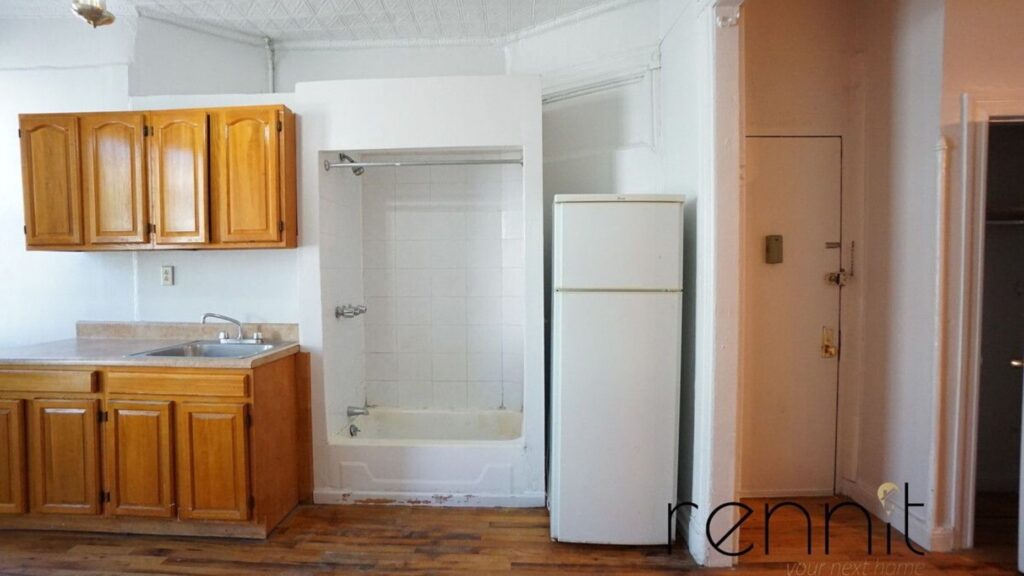 This apartment got scooped up in 2 weeks — despite a 'kitchen shower'