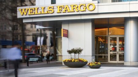 Wells Fargo mortgage production fades as it closes branches