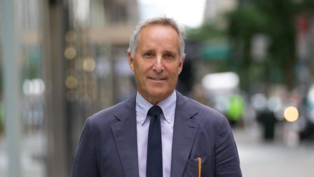 Top NYC agent Richard Steinberg heads to Compass