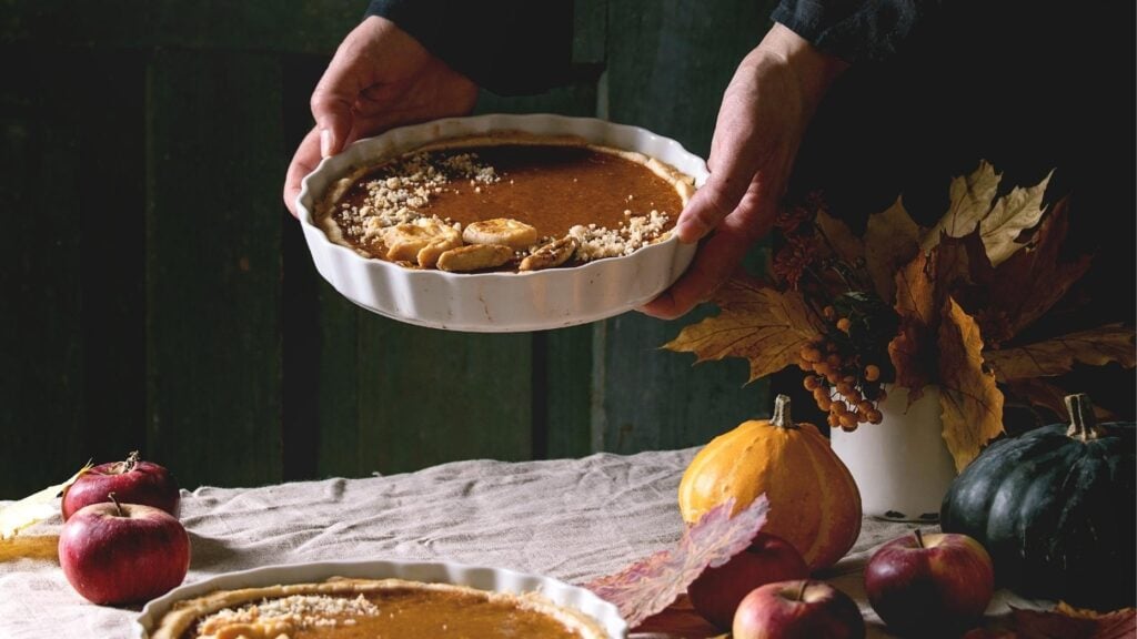 How to make a Thanksgiving pie giveaway work for you