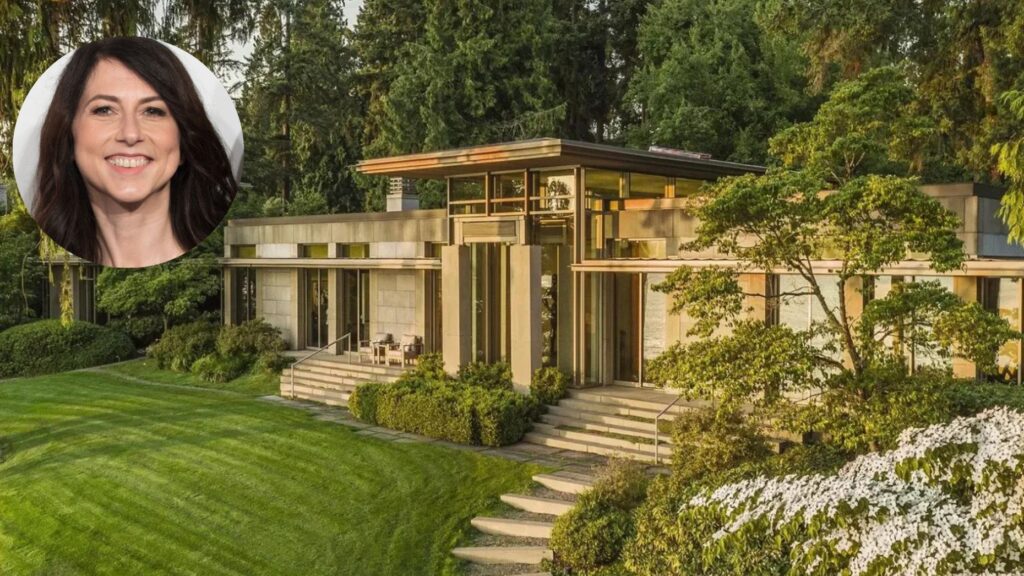 Jeff Bezos' ex-wife, MacKenzie Scott, donates mansions to charity