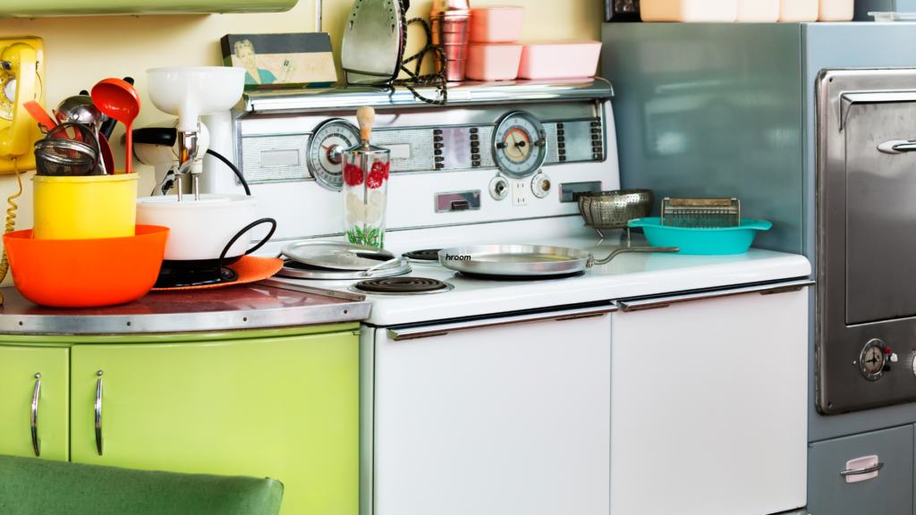 What real estate agents need to know about kitchens and bathrooms from the 1950s 